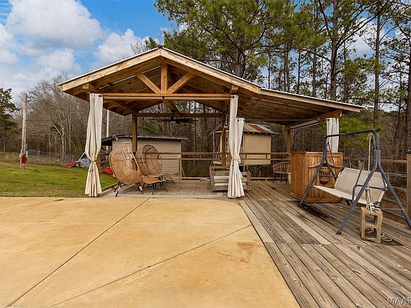 3rd image of 465 Nobles Rd