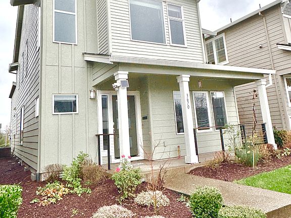 3rd image of 3670 SE 67th Ave