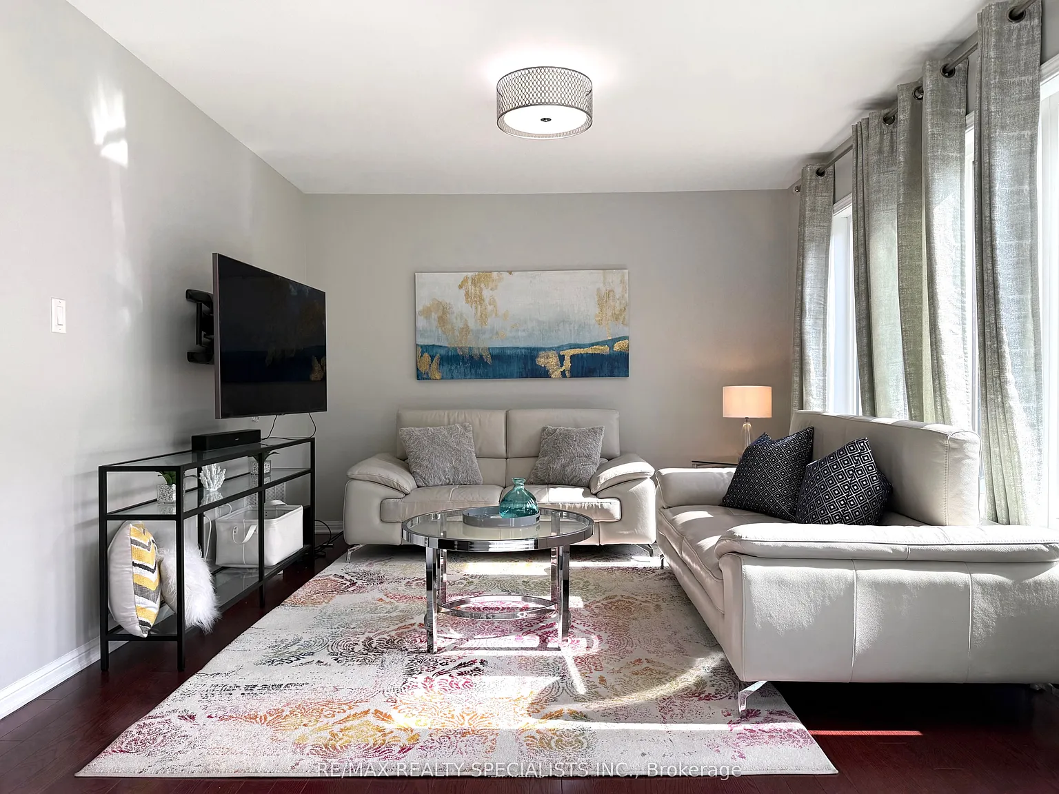 5 bed, $3,100 — Photo 2