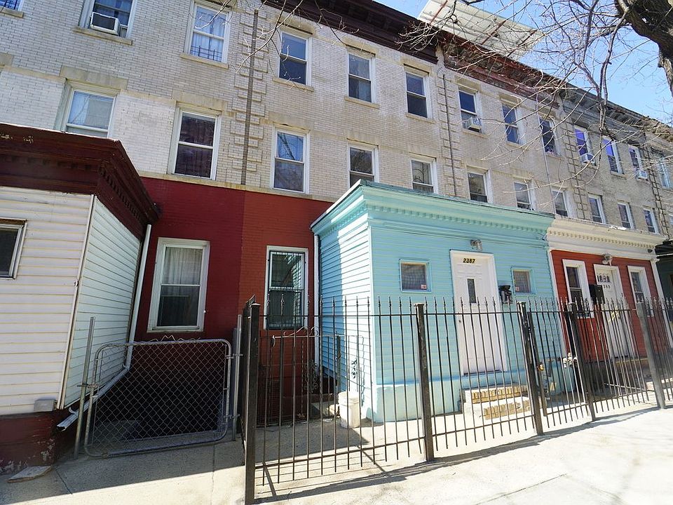 1st image of 2387 Walton Ave