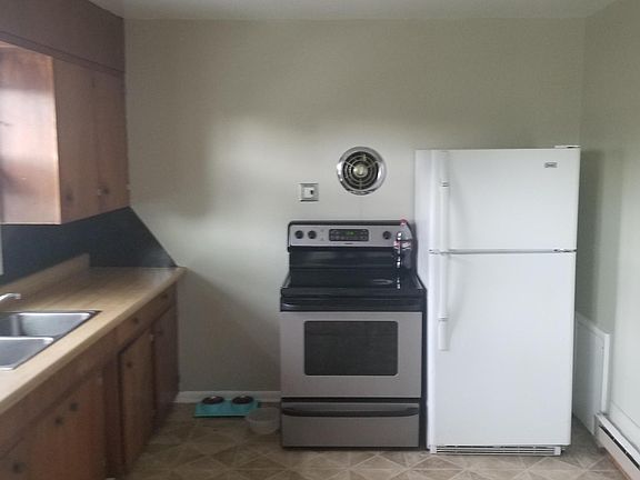 5th image of 44 Hennick St #3