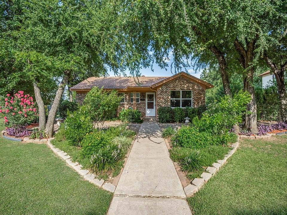 1st image of 1008 Oakwood Dr