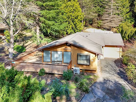 2nd image of 607 Shelter Bay Drive