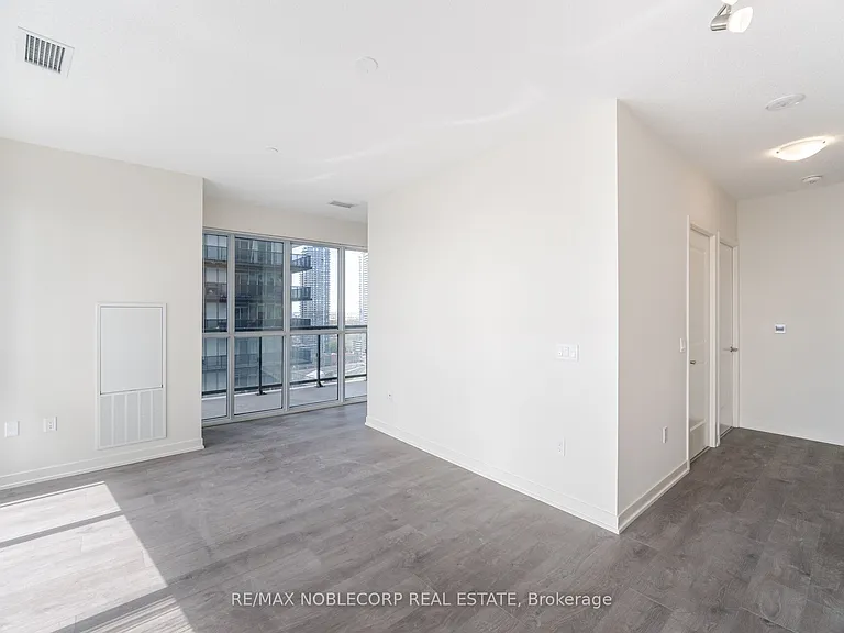 38 Annie Craig Dr #2105 — Photo 10