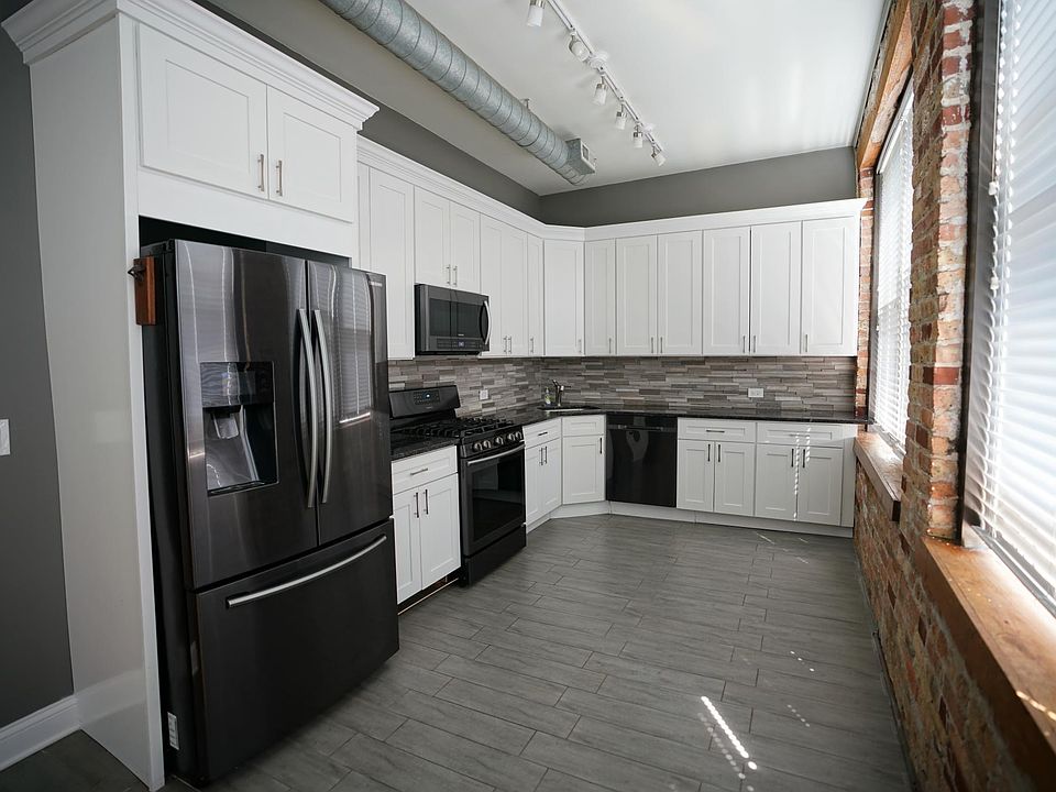 1st image of 1101 N Damen Ave #2F