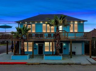 2223 33rd St, Galveston, TX 77550