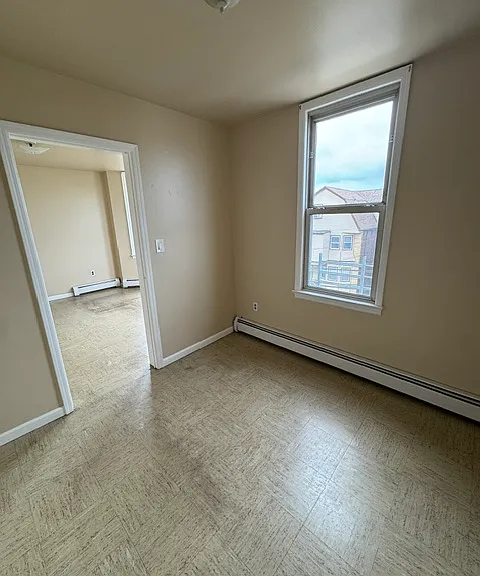 307 Chestnut St #3 — Photo 3
