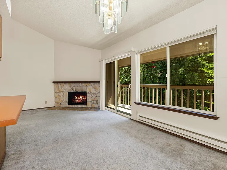 Bellefield Manor — Photo 20