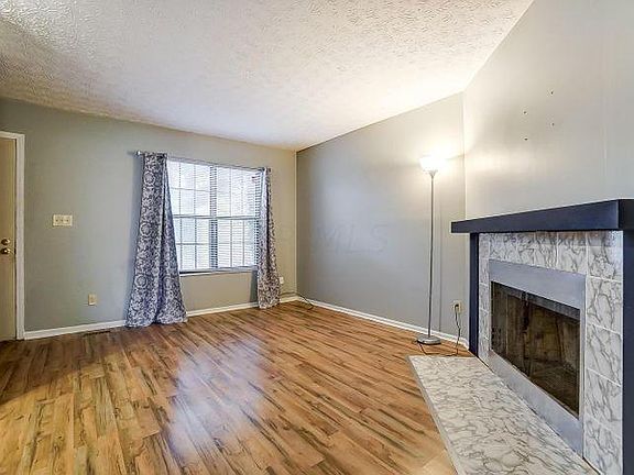 4th image of 1644 Park Place Dr
