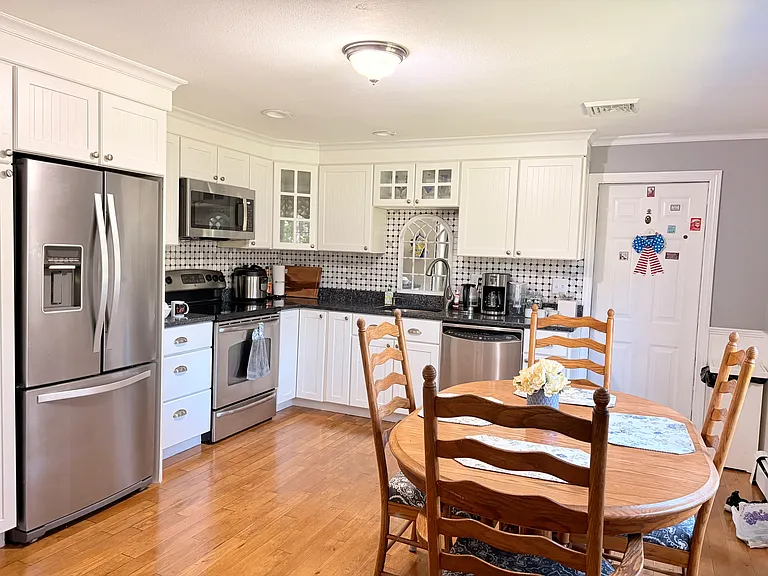 480 Forest Rd — Photo 5
