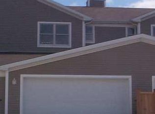 2719 Rainbow Ave, Bloomington, IL