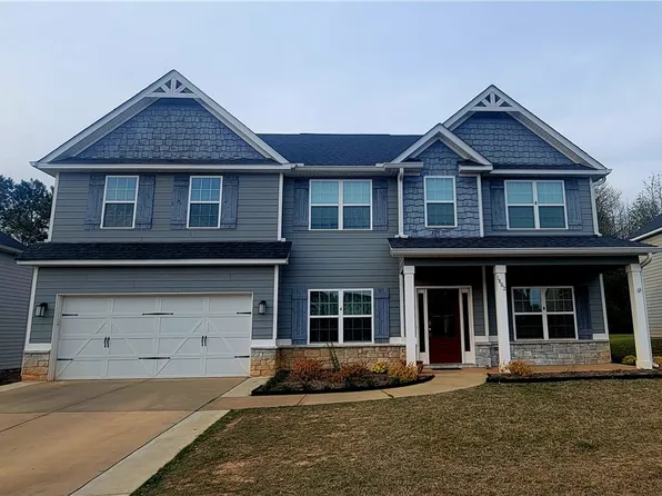 1862 Wildwood Dr, Opelika, AL 36804