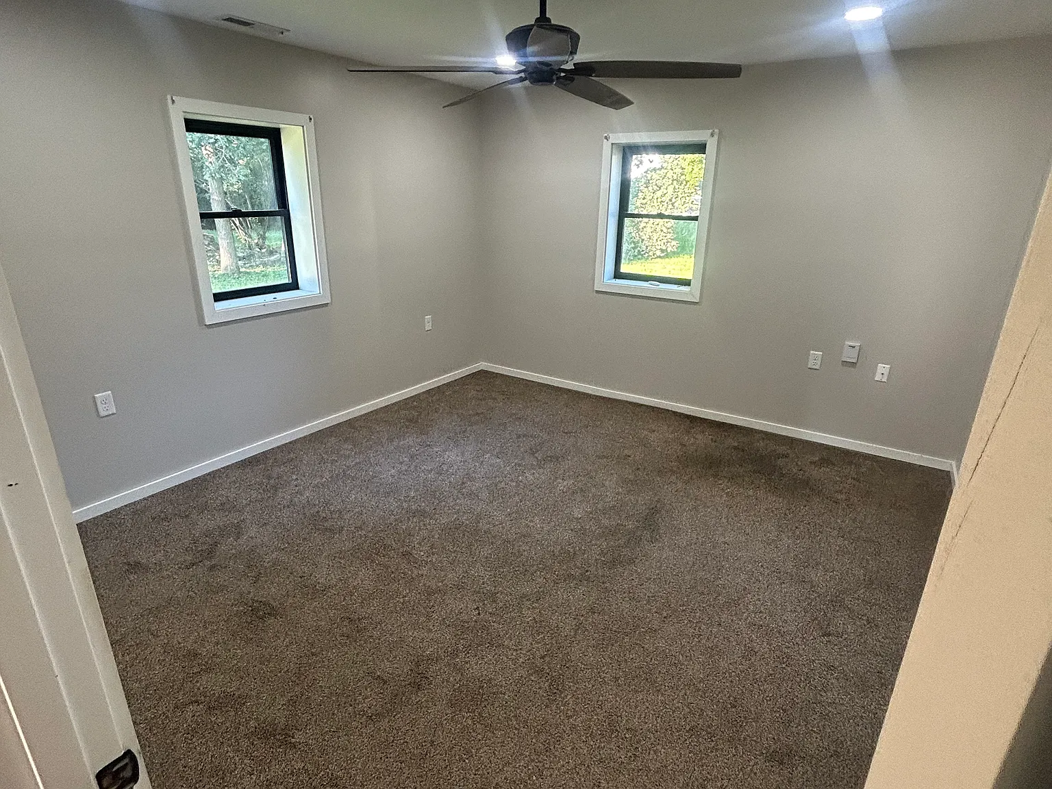 3 bed, 2.5 bath, $1,750 — Photo 2