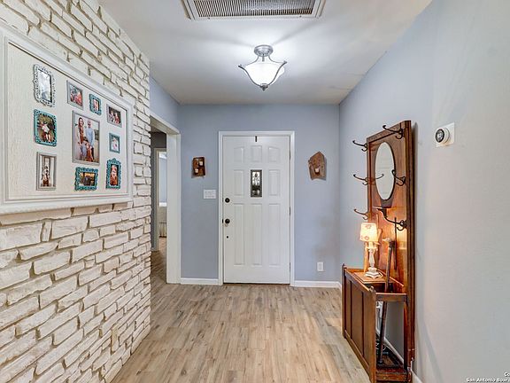 4th image of 337 COUNTY ROAD 386