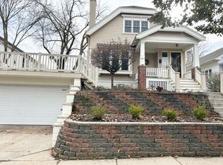 6819 Aetna Ct, Wauwatosa, WI 53213