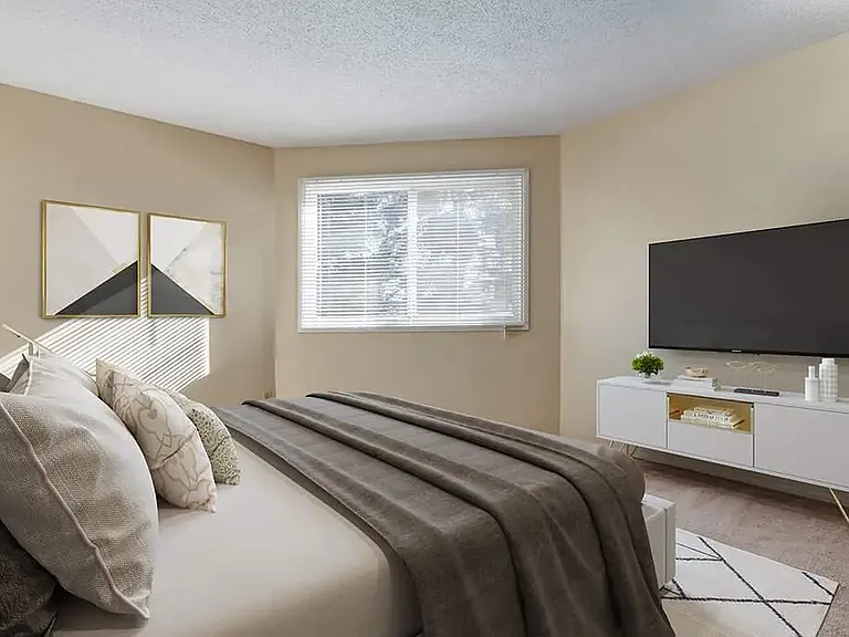 550 Rundlehorn Cir NE — Photo 47