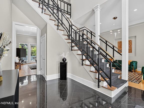 3rd image of 6334 SAN JOSE Boulevard W