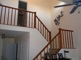 109 Scarlett Dr, Commack, NY