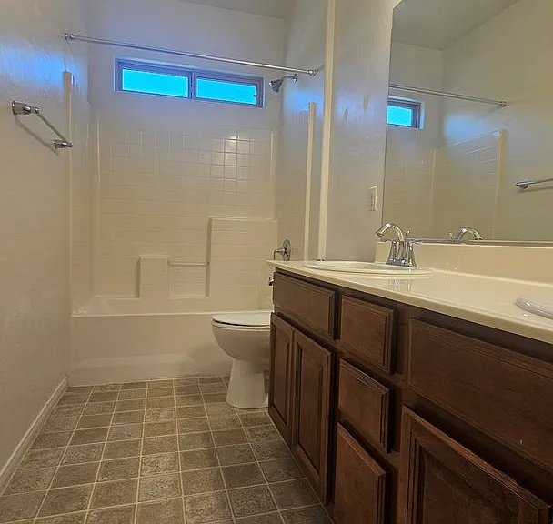 5367 Glenburnie St — Photo 39