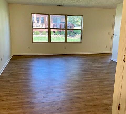 4th image of 9259 Sawgrass Dr