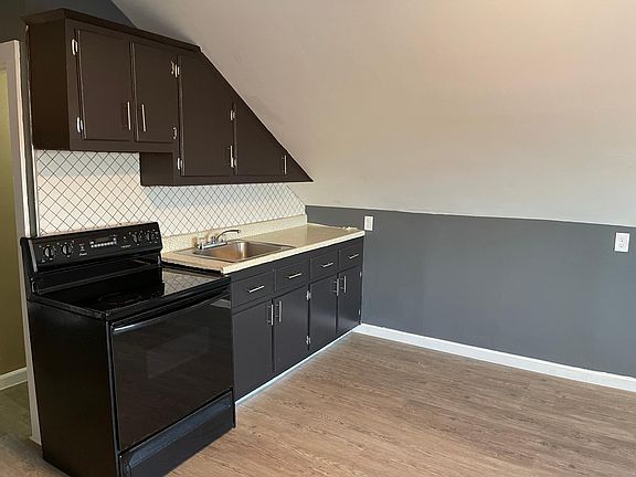2nd image of 265 New York Ave #3