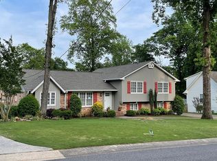 831 Mountain Branch Ln, Birmingham, AL 35226