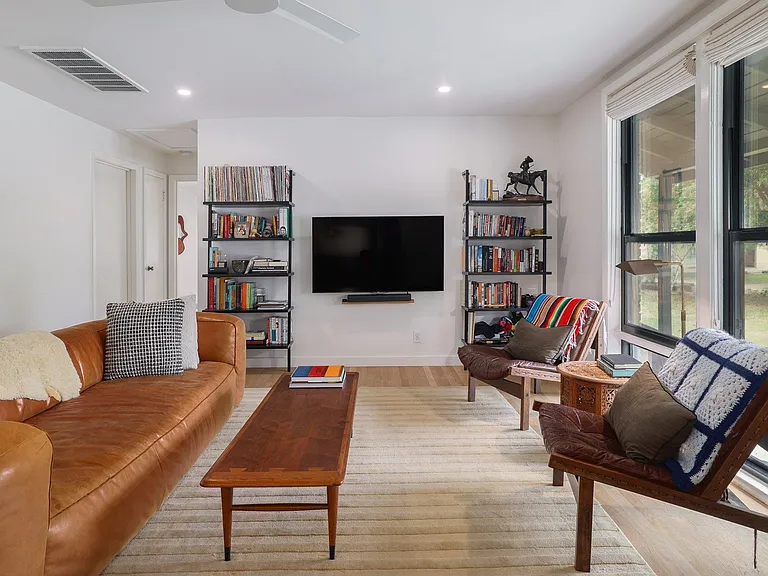 5205 Andover Pl — Photo 6