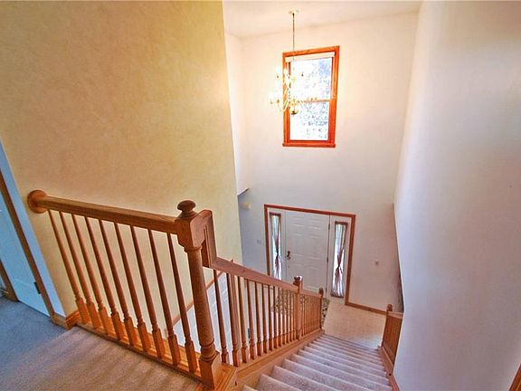 3rd image of 4068 Sandalwood Dr