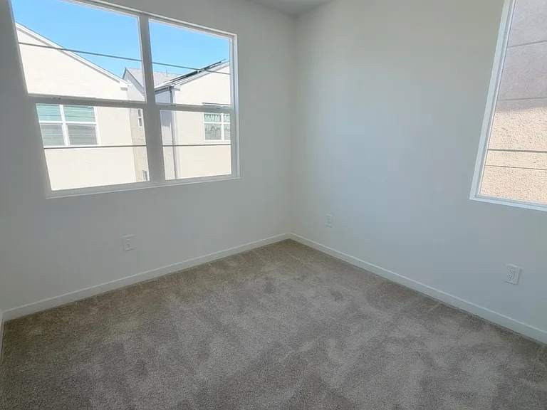 2622 E Hyde Paseo — Photo 43