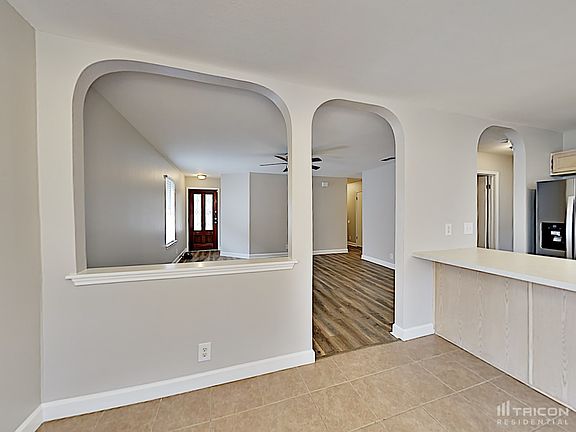 4th image of 1206 Lion Frst