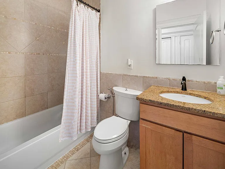 349 7th St #3L — Photo 7