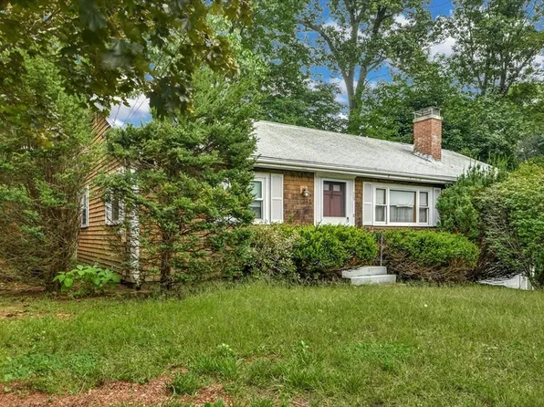 76 Phelps St, Marlborough, MA 01752