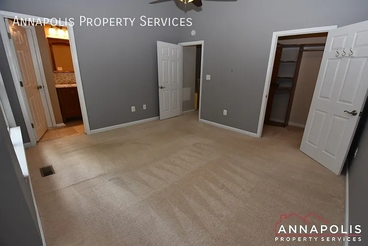 37 Harbour Heights Dr — Photo 13