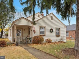 9208 Exeter Rd, Philadelphia, PA 19114