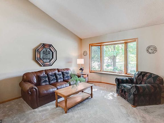 5th image of 2409 Hamlet Ave N
