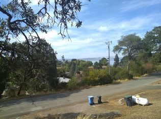 4642 Foothill Dr, Lucerne, CA 95458