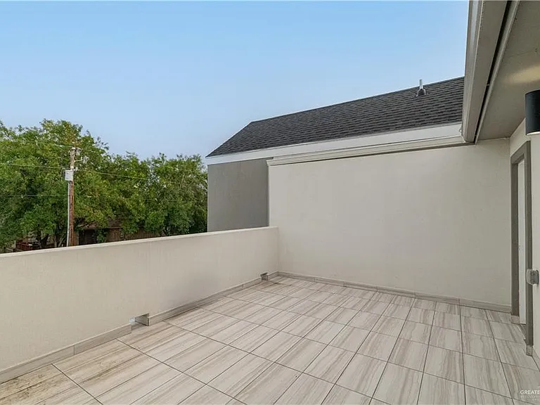 5604 N Crown Point — Photo 15