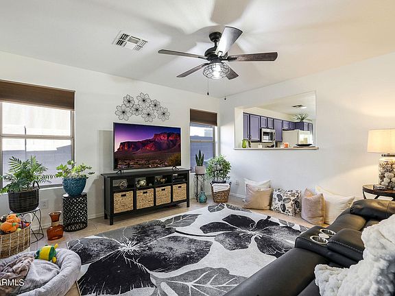 3rd image of 15807 W MARCONI Avenue