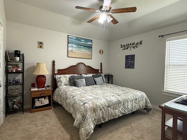 411 Bertney Dr — Photo 12
