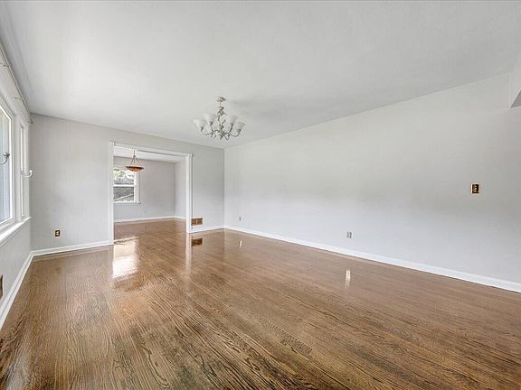2nd image of 5735 Knowles Dr