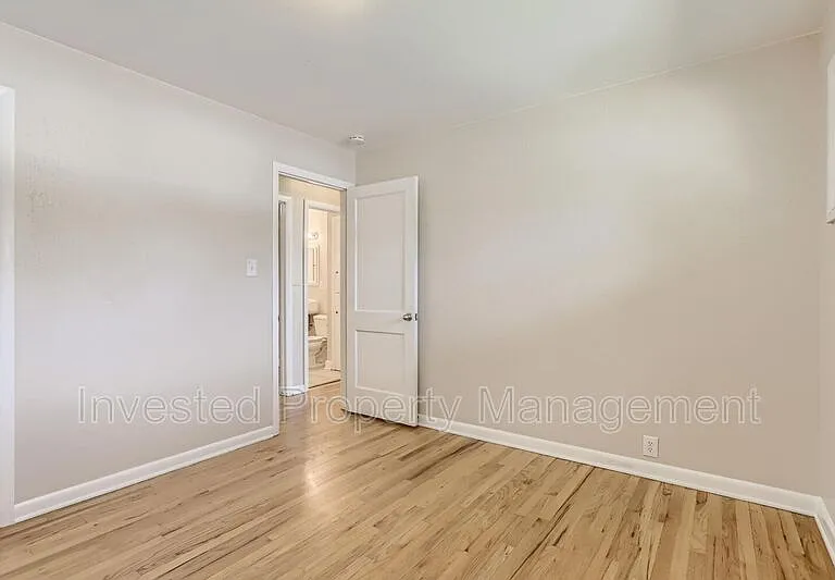 760 N Kenton St — Photo 8