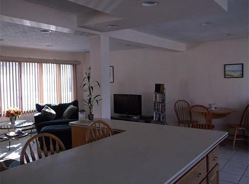 5th image of 169 Plymouth Ave