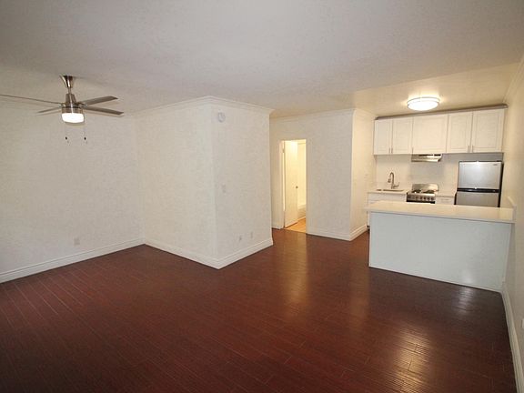 5th image of 320 S Occidental Blvd APT 207