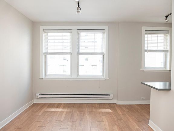 3rd image of 511 W Belmont Ave APT 32