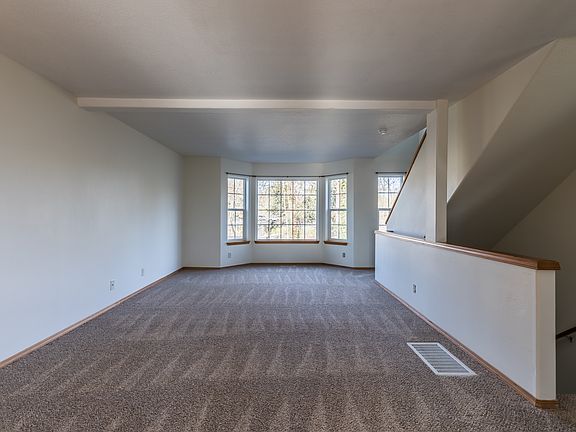 5th image of 260 N 16th St