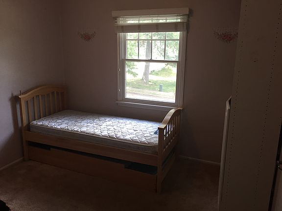Child Bedroom or office
