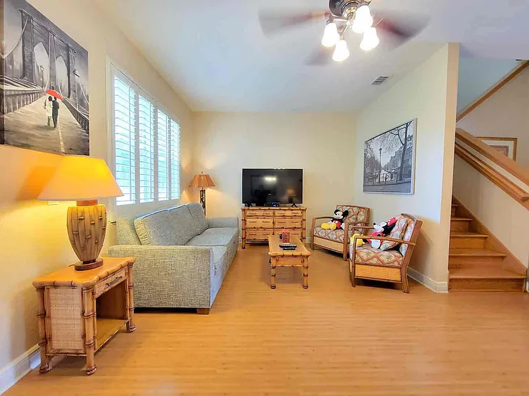 3235 Calabria Ave — Photo 8