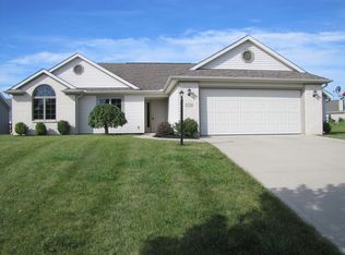 5531 Dennison Dr, Fort Wayne, IN 46835