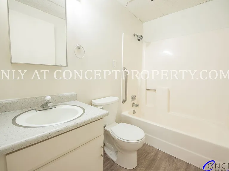 223 E 3rd Ave — Photo 75