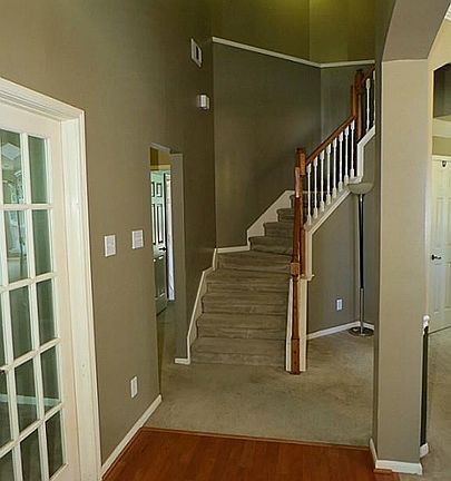 3rd image of 29010 Forest Hill Dr